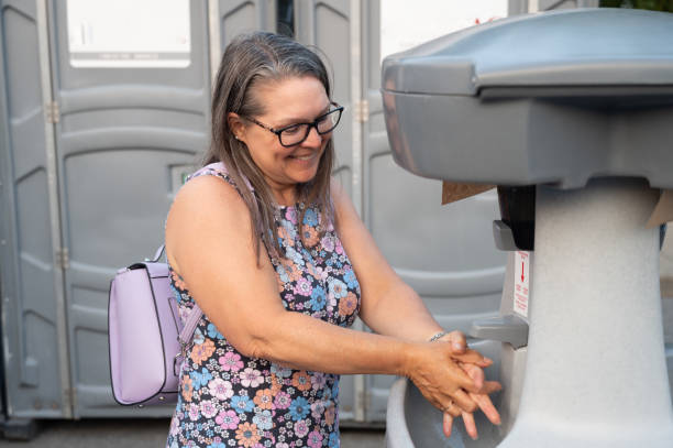 Portable Toilet Options We Offer in Mapleton, IA